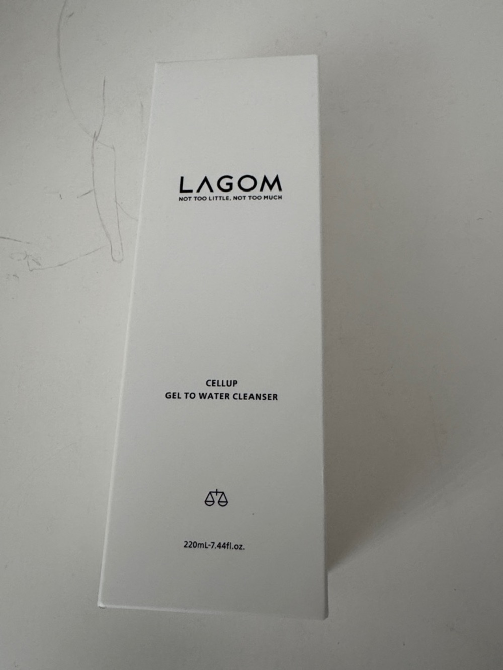 LAGOM Cellup Gel to Water Cleanser - White Packaging